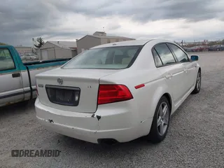 2004 Acura TL z VIN 19UUA66284A006883, wystawiony jako IAAI lot #40707104 z przebiegiem 198 450 mil mil oraz . Historia ofert i sprzedaży dostępna na DreamBid. Obrazek 4.