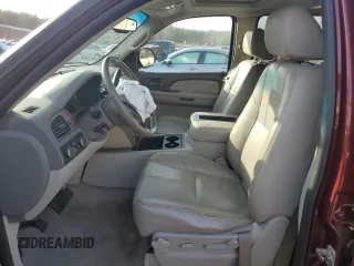 2008 Chevrolet Suburban Commercial with VIN 1GNFK16398J218883, listed as a Copart auction lot 84930504 with 263,984 mi miles and Salvage Title. Bid and sale history available at carsss.com. Image 7.