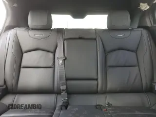 2022 Cadillac XT4 FWD Premium Luxury z VIN 1GYFZCR42NF135325, wystawiony jako Copart lot #43133215 z przebiegiem 48 998 mil mil oraz Szkoda całkowita • Salvage title. Historia ofert i sprzedaży dostępna na DreamBid. Obrazek 10.