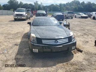 2005 Cadillac XLR z VIN 1G6YV34A755602738, wystawiony jako Copart lot #70478794 z przebiegiem 86 253 mil mil oraz Szkody całkowita. Historia ofert i sprzedaży dostępna na DreamBid. Obrazek 5.