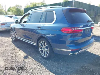 2020 BMW X7 xDrive40i z VIN 5UXCW2C01L9B61428, wystawiony jako IAAI lot #42209916 z przebiegiem 46 794 mil mil oraz . Historia ofert i sprzedaży dostępna na DreamBid. Obrazek 3.