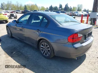 2007 BMW 3 Series 328i with VIN WBAVA33587PV65347, listed as a IAAI auction lot 42047770 with 1 mi miles. Bid and sale history available at carsss.com. Image 3.