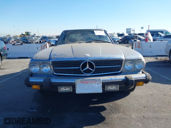 1985 Mercedes-Benz 380 z VIN WDBBA45C6FA020254, wystawiony jako IAAI lot #41254573 z przebiegiem 74 344 mil mil oraz . Historia ofert i sprzedaży dostępna na DreamBid. Obrazek 12.