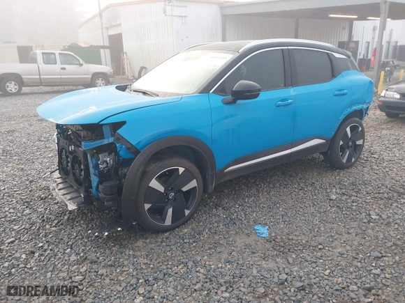 2025 Nissan Kicks SR with VIN 3N8AP6DA2SL335373, listed as a IAAI auction lot 41492889 with 4,900 mi miles. Bid and sale history available at carsss.com. Image 20.