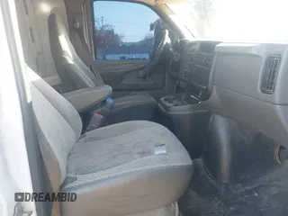 2005 Chevrolet Express Cargo with VIN 1GCGG25VX51227451, listed as a IAAI auction lot 41434522 with 202,023 mi miles and . Bid and sale history available at DreamBid. Image 5.