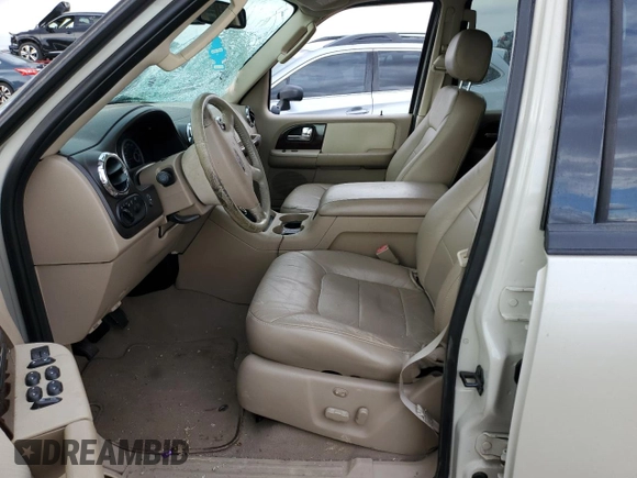 2006 Ford Expedition Limited with VIN 1FMFU19536LA84787, listed as a Copart auction lot 41453875 with 0 mi miles and Non Repairable. Bid and sale history available at carsss.com. Image 7.