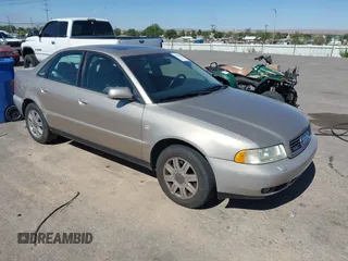2000 Audi A4 с VIN WAUDC68D4YA074222, выставлен на аукционе IAAI как лот 42553114 с пробегом 102 815 миль миль и . История ставок и продаж доступна на DreamBid. Изображение 1.
