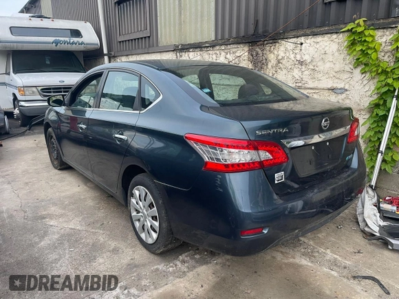 2014 Nissan Sentra SV z VIN 3N1AB7AP4EY248917, wystawiony jako Copart lot #57714135 z przebiegiem 141 110 mil mil oraz Czysty tytuł • Clean title. Historia ofert i sprzedaży dostępna na DreamBid. Obrazek 3.