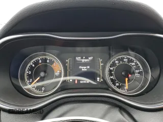 2020 Jeep Cherokee Altitude z VIN 1C4PJMLX4LD505953, wystawiony jako Copart lot #57339175 z przebiegiem 53 194 mil mil oraz Szkoda całkowita • Salvage title. Historia ofert i sprzedaży dostępna na DreamBid. Obrazek 9.