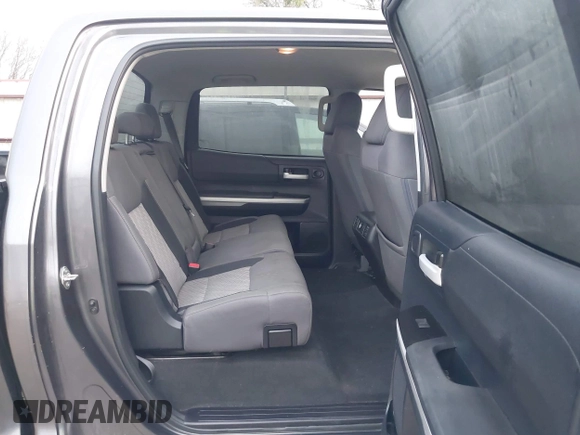 2016 Toyota Tundra SR5 z VIN 5TFEW5F16GX200433, wystawiony jako IAAI lot #41734078 z przebiegiem 183 233 mil mil oraz . Historia ofert i sprzedaży dostępna na DreamBid. Obrazek 8.