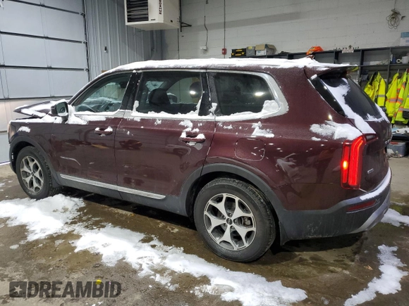2022 Kia Telluride EX with VIN 5XYP3DHC4NG283693, listed as a Copart auction lot 44032045 with 28,180 mi miles and Salvage Title. Bid and sale history available at carsss.com. Image 2.