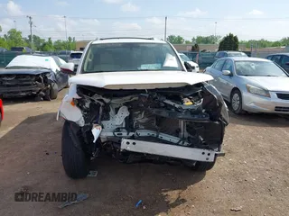 2018 Toyota 4Runner SR5 z VIN JTEBU5JR7J5529002, wystawiony jako IAAI lot #42238283 z przebiegiem 19 243 mil mil oraz . Historia ofert i sprzedaży dostępna na DreamBid. Obrazek 13.