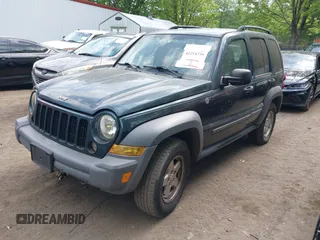 2005 Jeep Liberty Sport with VIN 1J4GL48K15W557730, listed as a IAAI auction lot 42214736 with 182,045 mi miles and . Bid and sale history available at carsss.com. Image 2.
