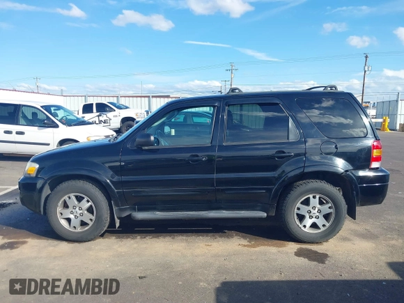 2005 Ford Escape Limited с VIN 1FMYU94125KA49934, выставлен на аукционе IAAI как лот 41735243 с пробегом 118 041 миль миль и . История ставок и продаж доступна на DreamBid. Изображение 14.