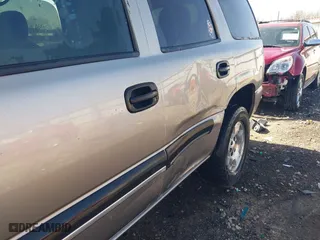 2003 Chevrolet Tahoe LS with VIN 1GNEC13V13J298445, listed as a IAAI auction lot 41728848 with 226,727 mi miles. Bid and sale history available at carsss.com. Image 18.