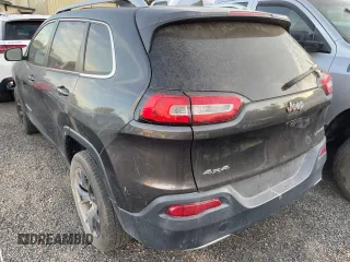 2017 Jeep Cherokee Latitude with VIN 1C4PJLCB4HW508135, listed as a Copart auction lot 60176365 with 149,702 mi miles and Clean title. Bid and sale history available at DreamBid. Image 3.