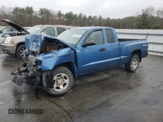 2005 Dodge Dakota z VIN 1D7HW22N85S164328, wystawiony jako Copart lot #50151155 z przebiegiem Nie podano mil oraz Szkoda całkowita • Salvage title. Historia ofert i sprzedaży dostępna na DreamBid. Obrazek 1.