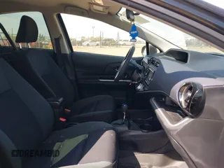 2016 Toyota Prius One with VIN JTDKDTB34G1124900, listed as a IAAI auction lot 42054117 with 71,633 mi miles and . Bid and sale history available at DreamBid. Image 5.