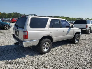 1998 Toyota 4Runner SR5 z VIN JT3GN86R0W0076447, wystawiony jako Copart lot #52280815 z przebiegiem 231 742 mil mil oraz Szkoda całkowita • Salvage title. Historia ofert i sprzedaży dostępna na DreamBid. Obrazek 3.