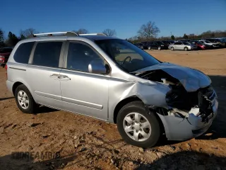 2007 Kia Sedona with VIN KNDMB133676139354, listed as a Copart auction lot 88215955 with 186,600 mi miles and Salvage Title. Bid and sale history available at carsss.com. Image 4.