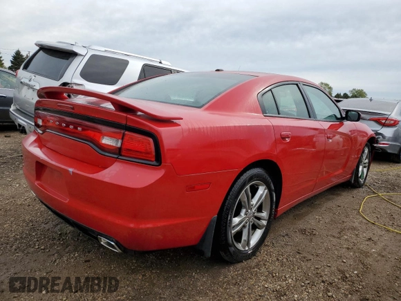 2013 Dodge Charger SXT z VIN 2C3CDXJG3DH555942, wystawiony jako Copart lot #72277534 z przebiegiem 163 941 mil mil oraz Szkoda całkowita • Salvage title. Historia ofert i sprzedaży dostępna na DreamBid. Obrazek 3.