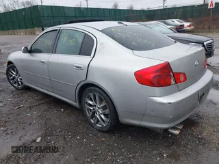 2005 Infiniti G35 with VIN JNKCV51F55M304681, listed as a IAAI auction lot 41970857 with Not Provided miles. Bid and sale history available at carsss.com. Image 3.