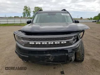 2022 Ford Bronco Sport Badlands z VIN 3FMCR9D9XNRE21095, wystawiony jako Copart lot #57636345 z przebiegiem 60 386 mil mil oraz Szkoda całkowita • Salvage title. Historia ofert i sprzedaży dostępna na DreamBid. Obrazek 5.