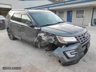 2017 Ford Explorer XLT with VIN 1FM5K8D85HGD83429, listed as a Copart auction lot 77774024 with 98,160 mi miles and Salvage Title. Bid and sale history available at carsss.com. Image 4.
