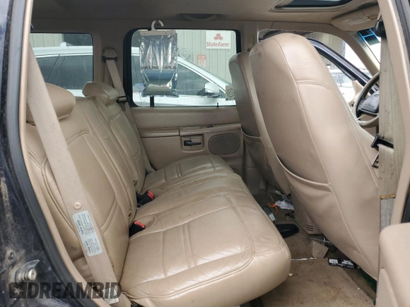 1999 Ford Explorer XLT с VIN 1FMDU35P8XZA34962, выставлен на аукционе Copart как лот 83453924 с пробегом 202 036 миль миль и Списание • Salvage title. История ставок и продаж доступна на DreamBid. Изображение 11.