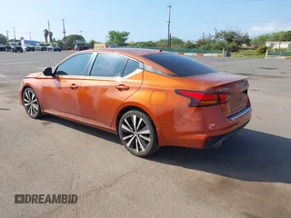 2020 Nissan Altima 2.5 SR with VIN 1N4BL4CV7LC264632, listed as a IAAI auction lot 41604077 with 44,351 mi miles. Bid and sale history available at carsss.com. Image 3.