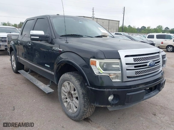 2013 Ford F-150 XL with VIN 1FTFW1CT3DFA50835, listed as a IAAI auction lot 41920298 with 220,490 mi miles. Bid and sale history available at carsss.com. Image 1.