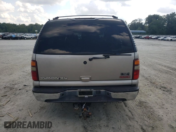 2001 GMC Yukon XL SLT with VIN 3GKEC16T81G256859, listed as a Copart auction lot 67360484 with 351,708 mi miles and Salvage Title. Bid and sale history available at carsss.com. Image 6.