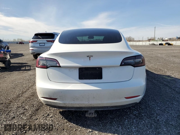 2020 Tesla Model 3 Standard Range Plus z VIN 5YJ3E1EA9LF718478, wystawiony jako Copart lot #52707145 z przebiegiem 111 068 mil mil oraz Szkoda całkowita • Salvage title. Historia ofert i sprzedaży dostępna na DreamBid. Obrazek 6.