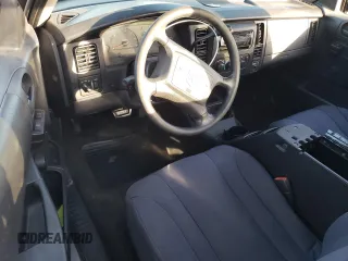2003 Dodge Dakota with VIN 1D7GG16X33S130101, listed as a Copart auction lot 85999314 with 221,292 mi miles and Salvage Title. Bid and sale history available at carsss.com. Image 8.
