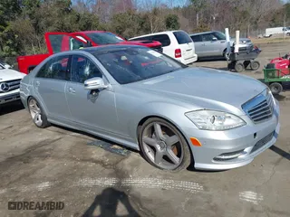 2013 Mercedes-Benz S-Class S 550 with VIN WDDNG7DB5DA515247, listed as a IAAI auction lot 41704045 with 212,342 mi miles. Bid and sale history available at carsss.com. Image 1.
