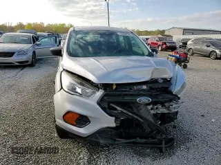2017 Ford Escape S с VIN 1FMCU0F77HUE01261, выставлен на аукционе Copart как лот 53249535 с пробегом 116 493 миль миль и На запчасти • Non repairable. История ставок и продаж доступна на DreamBid. Изображение 15.