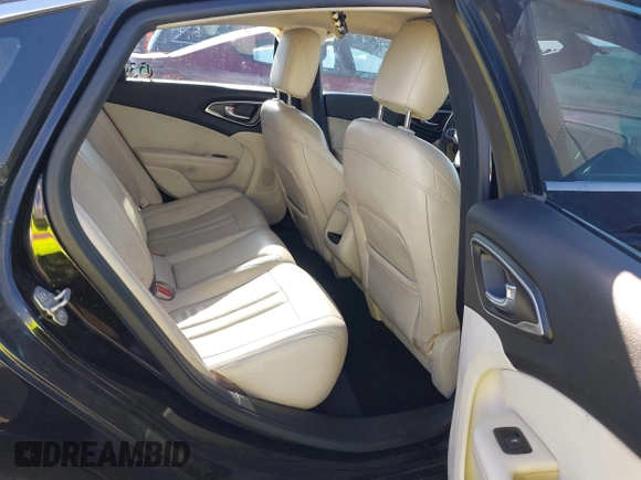 2015 Chrysler 200 Limited with VIN 1C3CCCAB4FN695203, listed as a IAAI auction lot 42105080 with 139,140 mi miles. Bid and sale history available at carsss.com. Image 8.