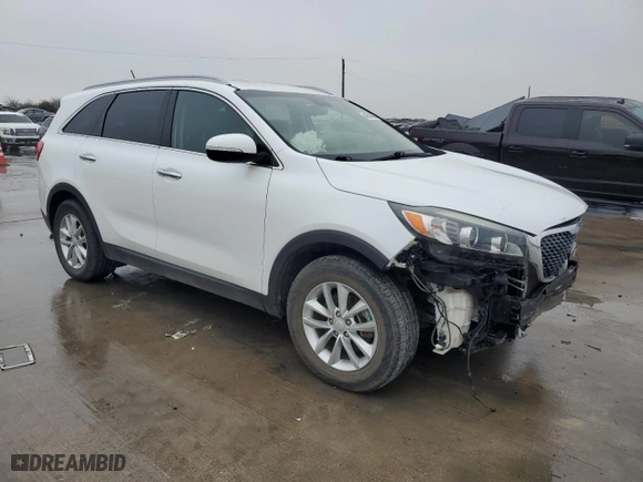 2018 Kia Sorento LX V6 with VIN 5XYPG4A57JG388433, listed as a Copart auction lot 43014305 with 88,748 mi miles and Clean Title. Bid and sale history available at carsss.com. Image 4.