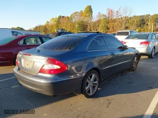 2006 Mercedes-Benz CLK-Class 3.5L with VIN WDBTJ56J86F178363, listed as a IAAI auction lot 40697786 with 139,953 mi miles. Bid and sale history available at carsss.com. Image 4.