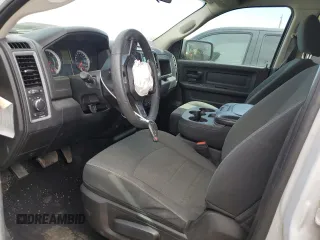 2021 Ram 1500 Tradesman z VIN 1C6RR6FG7MS517771, wystawiony jako Copart lot #45720755 z przebiegiem 57 873 mil mil oraz Szkoda całkowita • Salvage title. Historia ofert i sprzedaży dostępna na DreamBid. Obrazek 7.