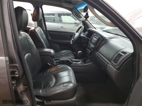 2005 Mazda Tribute s with VIN 4F2CZ96185KM08538, listed as a Copart auction lot 84960064 with 0 mi miles and Salvage Title. Bid and sale history available at carsss.com. Image 7.