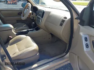 2007 Ford Escape Limited with VIN 1FMCU94187KB59285, listed as a IAAI auction lot 42773968 with 161,709 mi miles and . Bid and sale history available at DreamBid. Image 5.