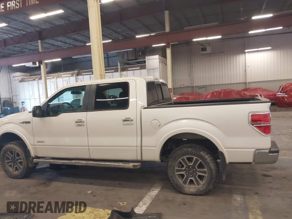 2011 Ford F-150 XLT with VIN 1FTFW1ET5BFB03495, listed as a IAAI auction lot 41525106 with 147,273 mi miles. Bid and sale history available at carsss.com. Image 14.