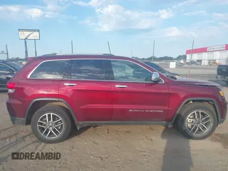2022 Jeep Grand Cherokee Limited with VIN 1C4RJEBG8NC171774, listed as a IAAI auction lot 40479298 with 40,936 mi miles and . Bid and sale history available at DreamBid. Image 12.