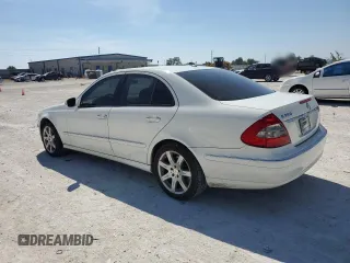 2008 Mercedes-Benz E-Class Luxury 3.5L with VIN WDBUF56X98B267492, listed as a Copart auction lot 48889405 with 151,976 mi miles and Salvage Title. Bid and sale history available at carsss.com. Image 2.