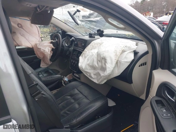 2016 Dodge Grand Caravan American Value Pkg with VIN 2C4RDGBG5GR342347, listed as a IAAI auction lot 41804793 with 1 mi miles. Bid and sale history available at carsss.com. Image 5.