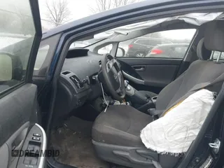2015 Toyota Prius Four with VIN JTDKN3DU9F0421300, listed as a IAAI auction lot 41541385 with 156,398 mi miles. Bid and sale history available at carsss.com. Image 5.