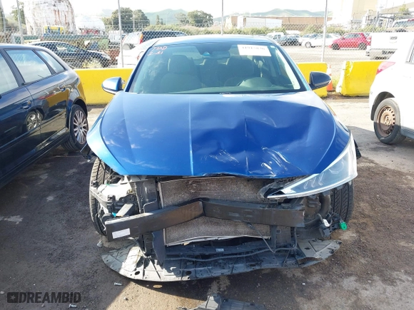 2019 Hyundai Elantra SEL with VIN 5NPD84LF3KH419838, listed as a IAAI auction lot 41915836 with 81,883 mi miles. Bid and sale history available at carsss.com. Image 13.