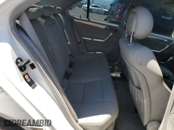 2005 Mercedes-Benz C 230 Kompressor с VIN WDBRF40J45F672944, выставлен на аукционе Copart как лот 57000985 с пробегом 194 056 миль миль и Чистый • Clean title. История ставок и продаж доступна на DreamBid. Изображение 10.