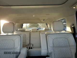 2021 Lincoln Navigator Black Label z VIN 5LMJJ3TT5MEL00238, wystawiony jako Copart lot #76951964 z przebiegiem 69 712 mil mil oraz Szkoda całkowita • Salvage title. Historia ofert i sprzedaży dostępna na DreamBid. Obrazek 10.